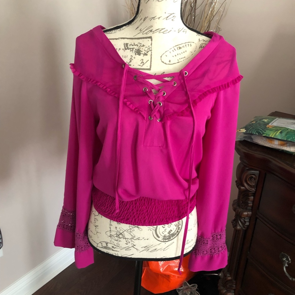 XOXO 💋 hot pink women’s blouse 👚 size S